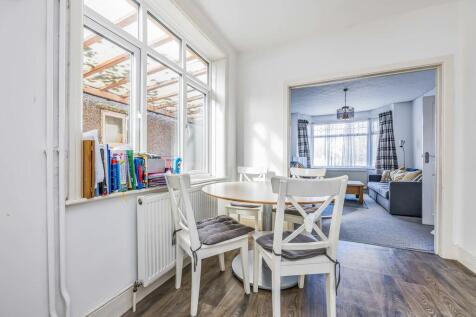 13 Beaufort Road,...