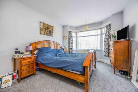 13 Beaufort Road,...