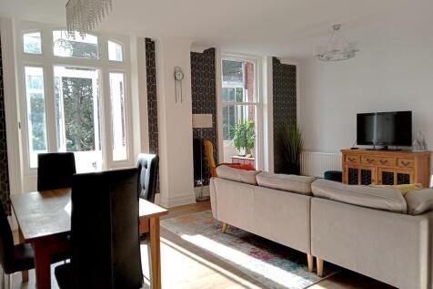 Lounge 2