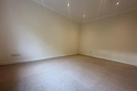 IMG-20251028-WA00...