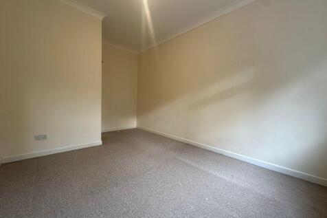 IMG-20251028-WA00...