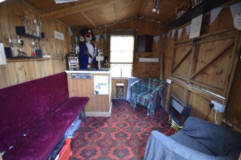 Outhouse / Bar