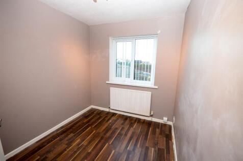 Rear Bedroom