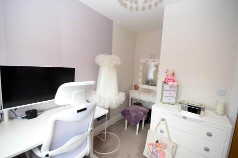 Front Bedroom