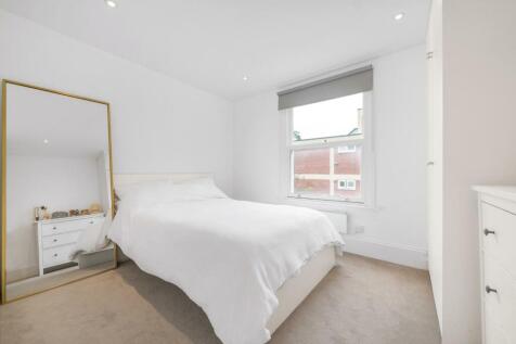 Bedroom (2).jpg