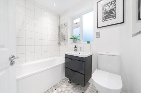 Bathroom.jpg