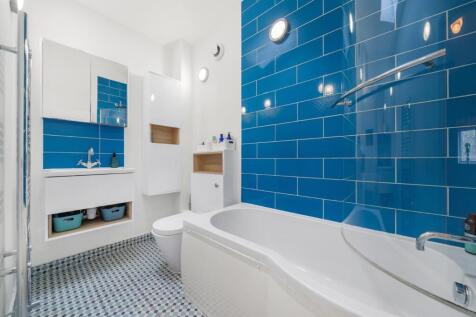 Bathroom.jpg