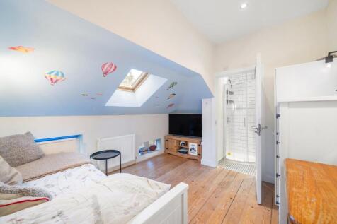 Bedroom 2.jpg