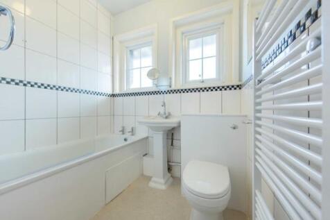 BATHROOM 2.jpeg