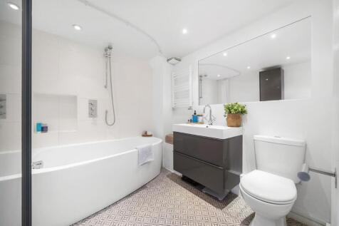 Bathroom.jpg