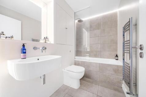Bathroom.jpg