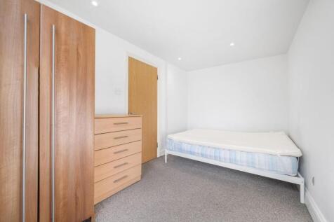Bedroom 2.jpg
