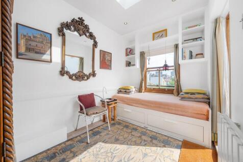 Bedroom 2.jpg