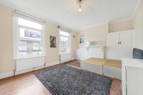 Bedroom 1.JPG