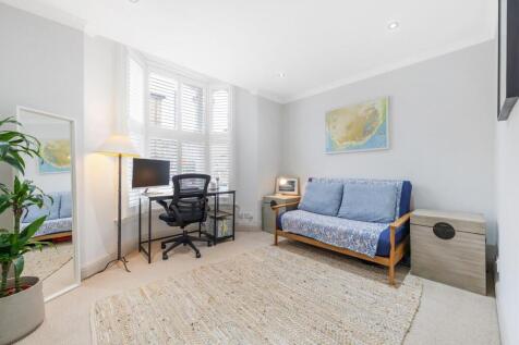 Bedroom 3.JPG
