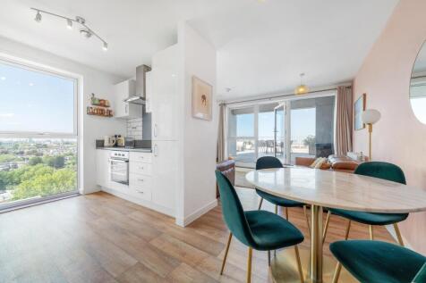 Kitchen/ living room