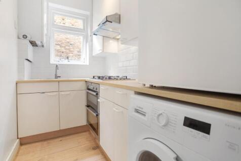 Kitchen.JPG