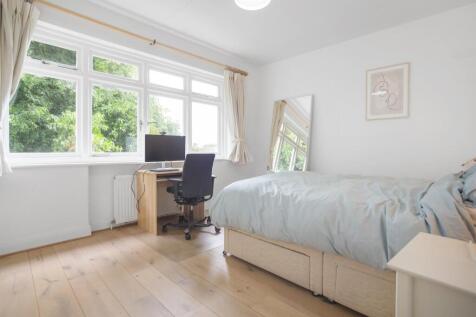 Bedroom.JPG