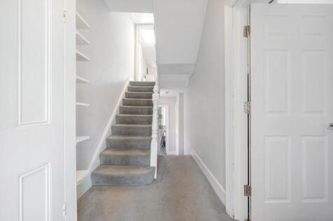 Hallway.JPG