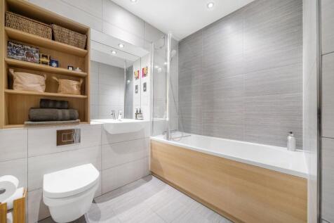 Bathroom.jpg