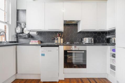 Kitchen.JPG