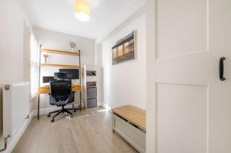 Bedroom 3.jpg