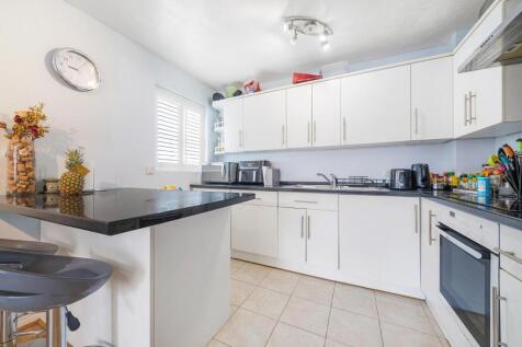 Kitchen.JPG