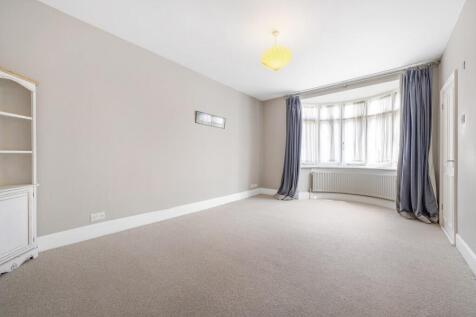 Bedroom 2.JPG