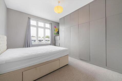 Bedroom 3.JPG