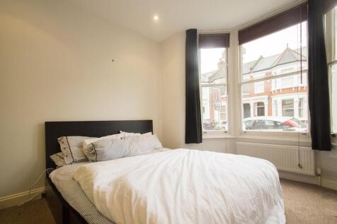 Principal bedroom
