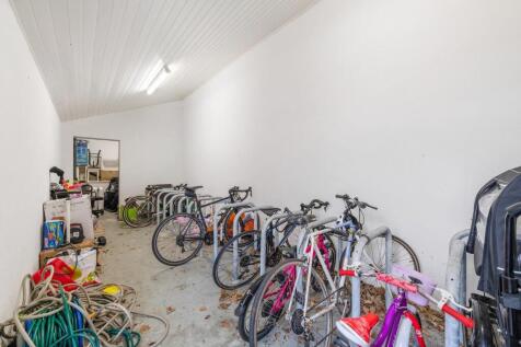Bike Store..JPG