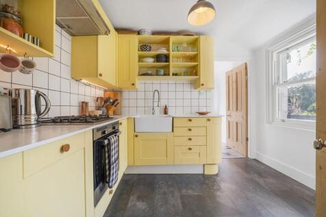 Kitchen.JPG