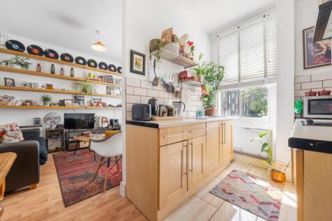 Kitchen.JPG