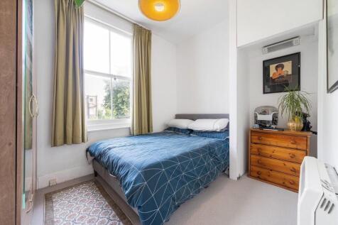 Bedroom.JPG