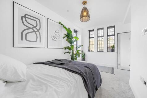 Bedroom (2).jpg