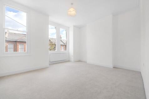 Bedroom 1.JPG