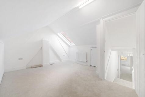 Loft room.JPG