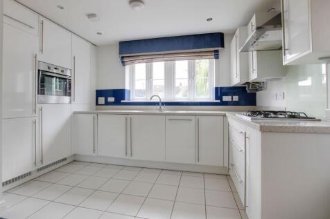 Open Plan Kitchen / Dining / Living Room