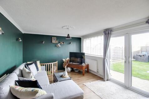 Lounge / Dining Room