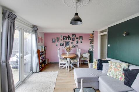 Lounge / Dining Room