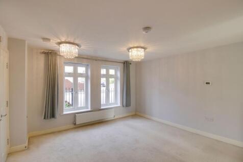 Open Plan Kitchen / Living Room