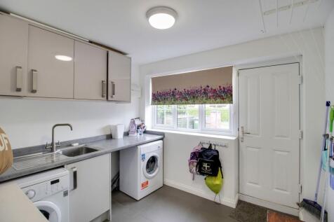 Utility Room with Shower Room