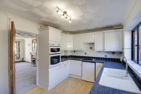 Kitchen / Breakfast Room