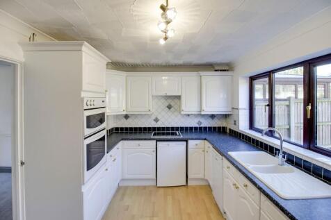 Kitchen / Breakfast Room