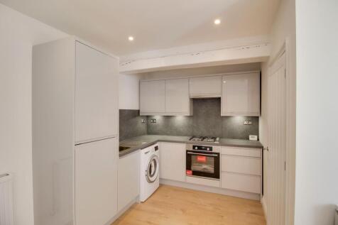 Kitchen / Living Area