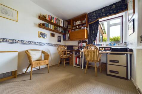 Bedroom/Office