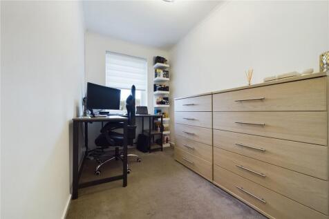 Bedroom/Study
