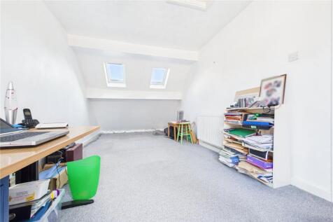 Bedroom/Office