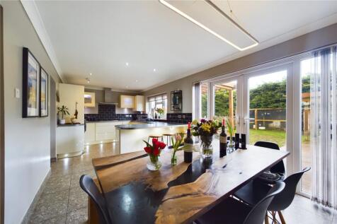 Dining Room/Kitchen