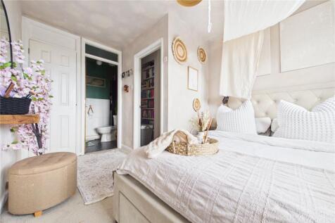 En-Suite Bedroom